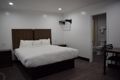 Hyde Park Motel image 10