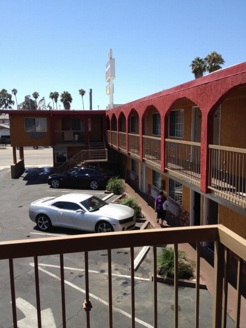 Hyde Park Motel image 17