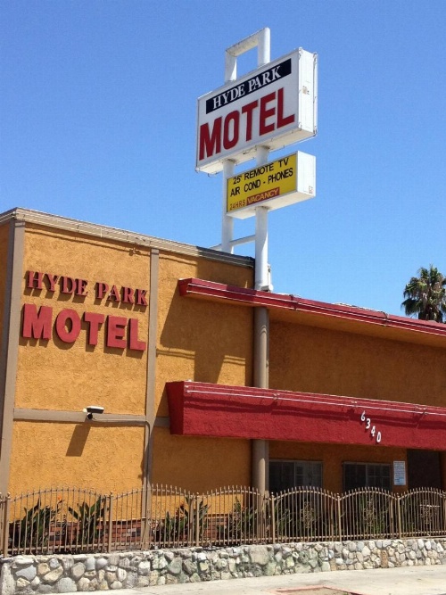 Hyde Park Motel image 22