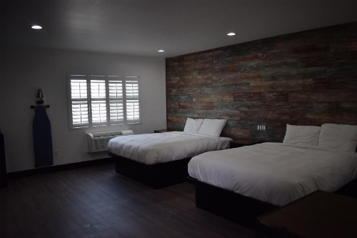 Hyde Park Motel image 8